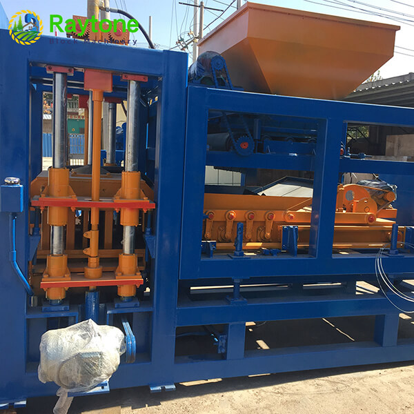 QT8-15 Automatic Hydraulic Concrete Block Making Machine6